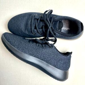 NWOT Allbirds Shoes | Men’s Grey & Black Wool Runner Mizzle Sneaker Size 11